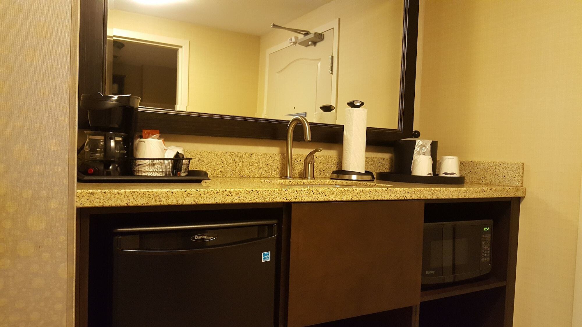 Hampton Inn Sydney Luaran gambar